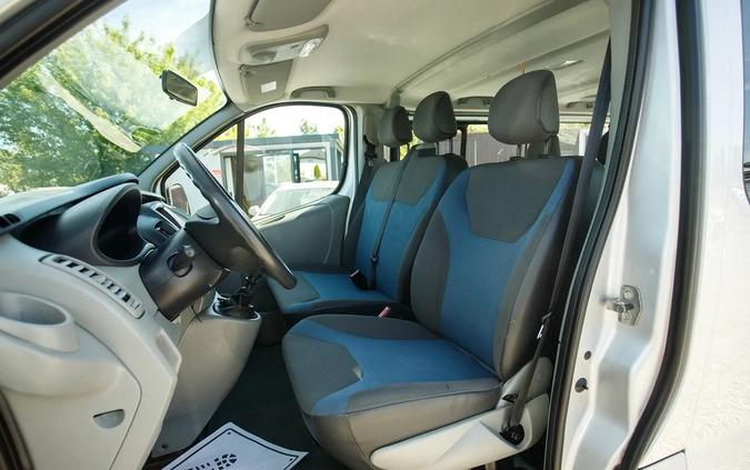 Renault Trafic cena 58900 przebieg: 218000, rok produkcji 2014 z Sandomierz małe 667